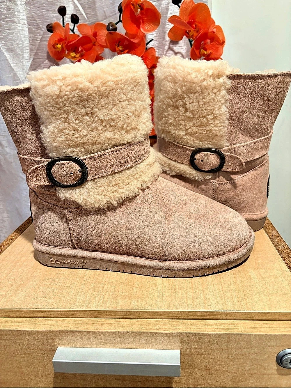 Bearpaw Millie Wide Suede Winter Boots in Pink US 9